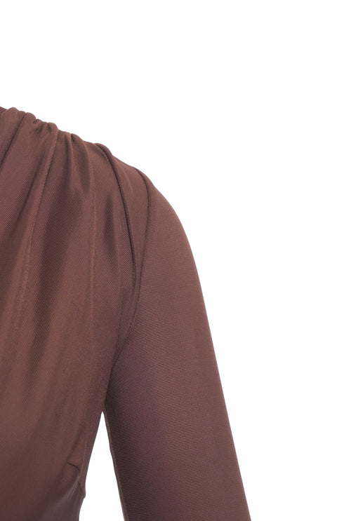 Abito lungo con drappeggio