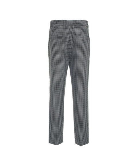 Chino con motivo a quadri