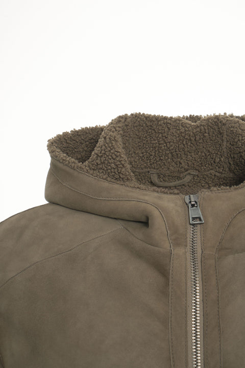 Kapuzenjacke aus Lammfell