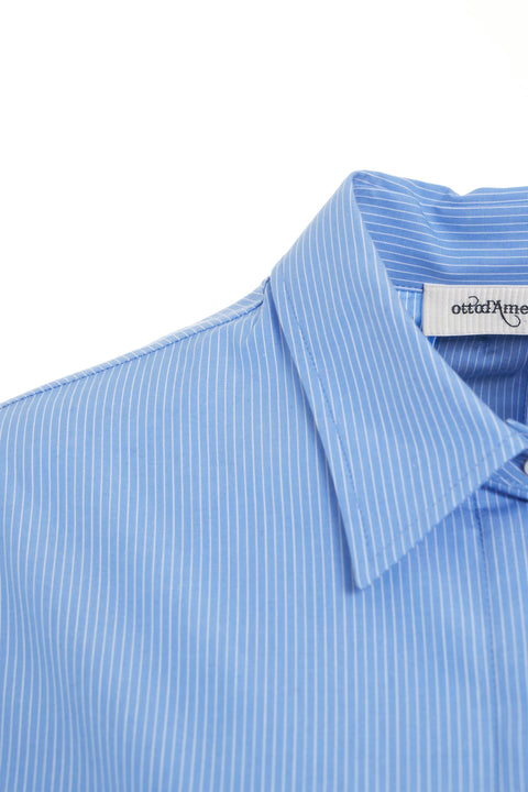 Camicia a righe con cintura in vita