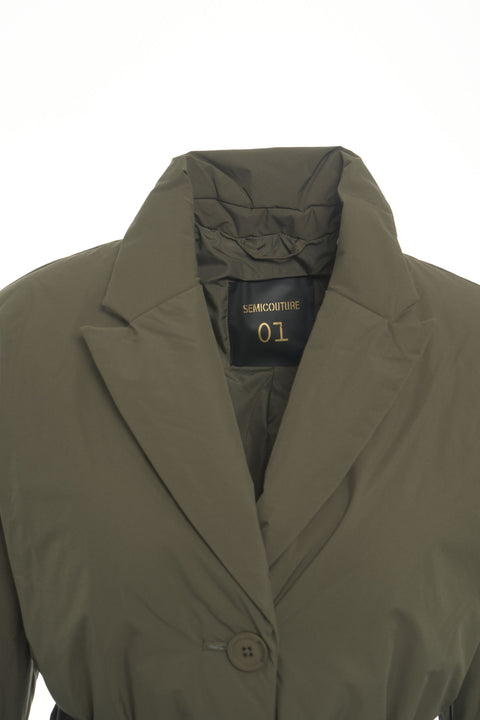 Piumino con cintura in vita