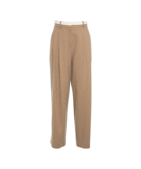 Pantaloni chino con pinces