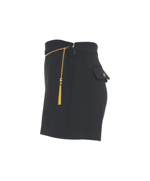 Shorts mit Kettendetail