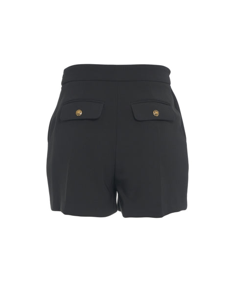 Shorts mit Kettendetail