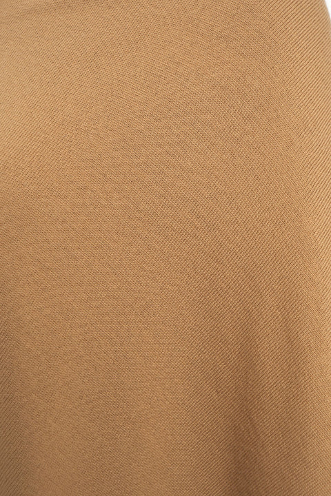 Cape with logo details