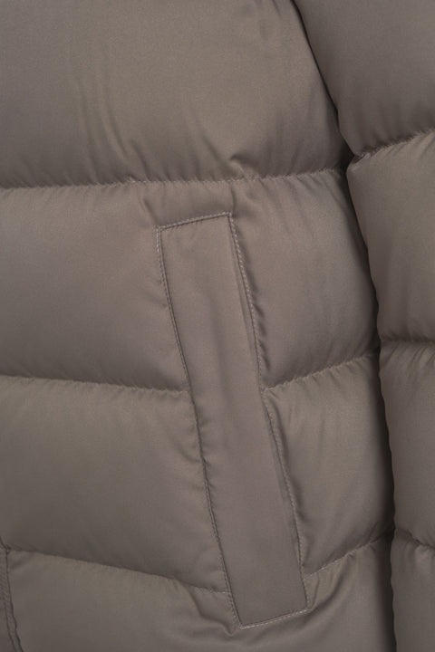 Down jacket with faux fur collar