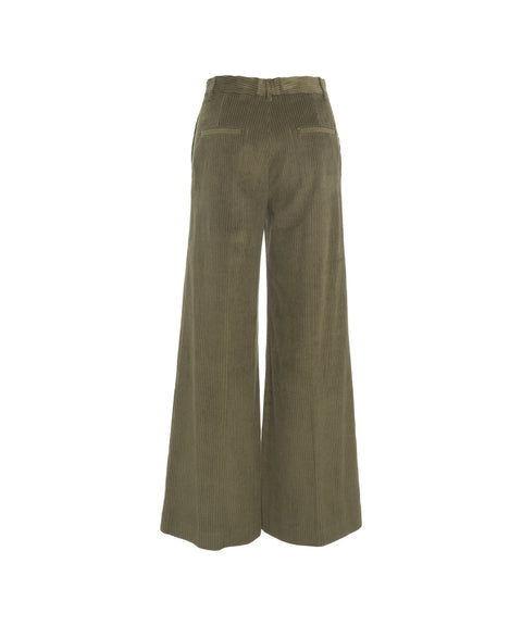 Pantaloni flared