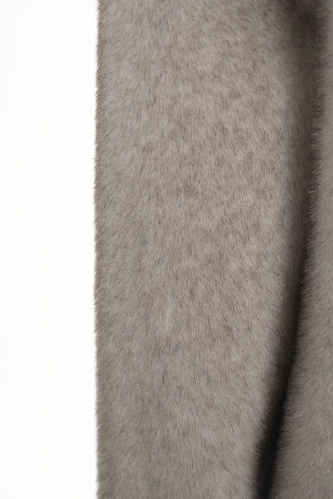 Giacca con cappuccio in ecopelliccia