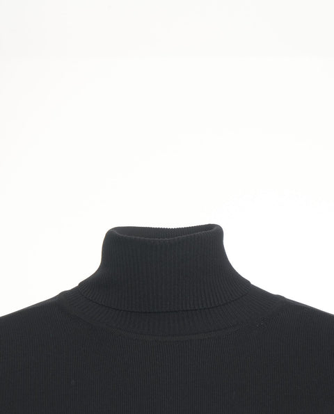 Abito midi con collo alto