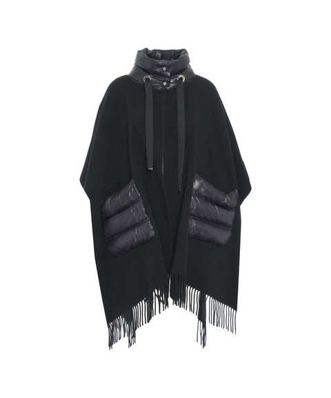 Mantella con dettagli in nylon