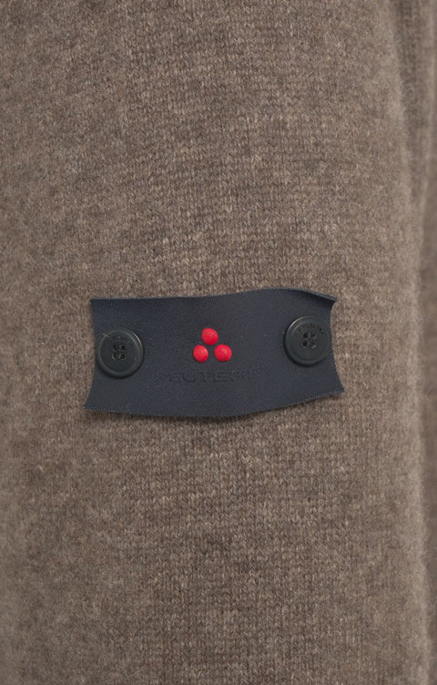 Knitted sweater made of wool