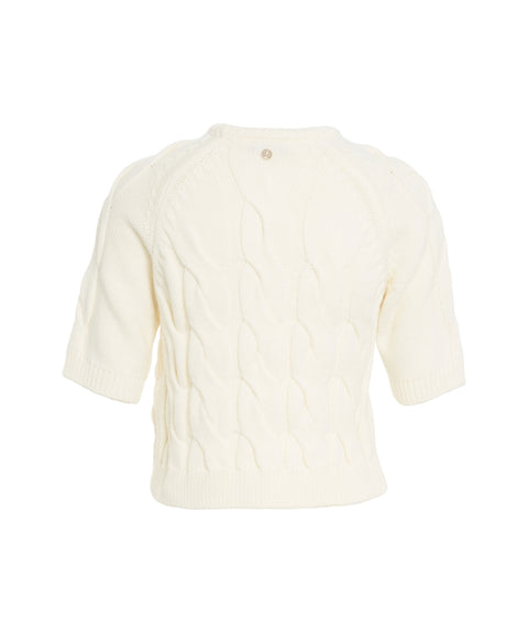 MAglione con motivo a trecce