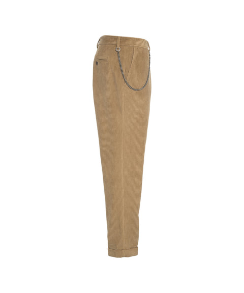 Cordhose mit Kettendetail