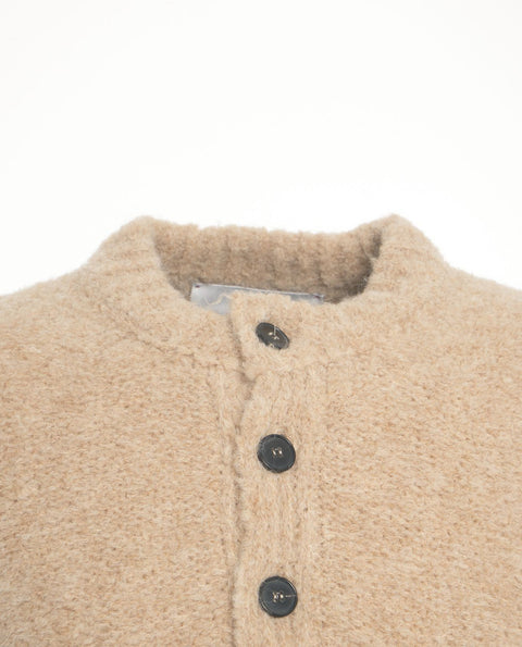 Maglione in maglia con collo in piedi