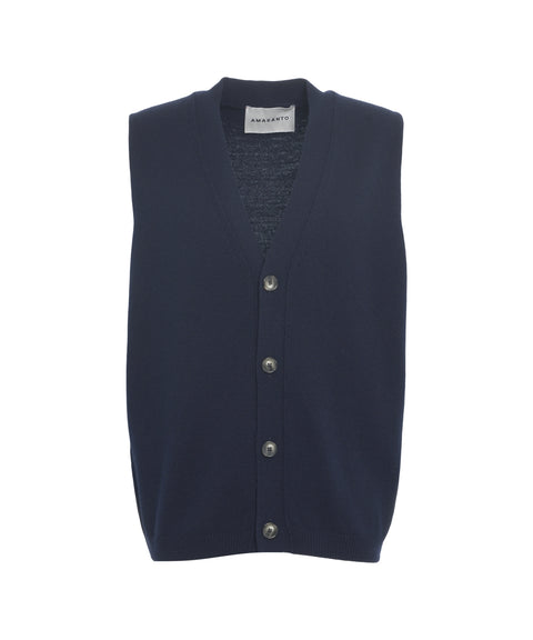 Knitted vest with V-neck