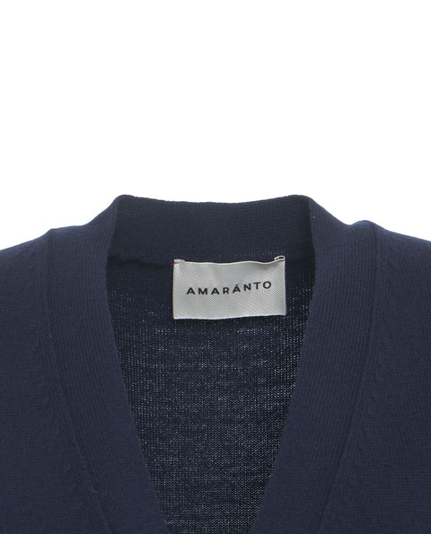 Knitted vest with V-neck