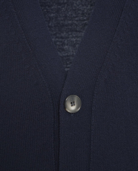 Knitted vest with V-neck