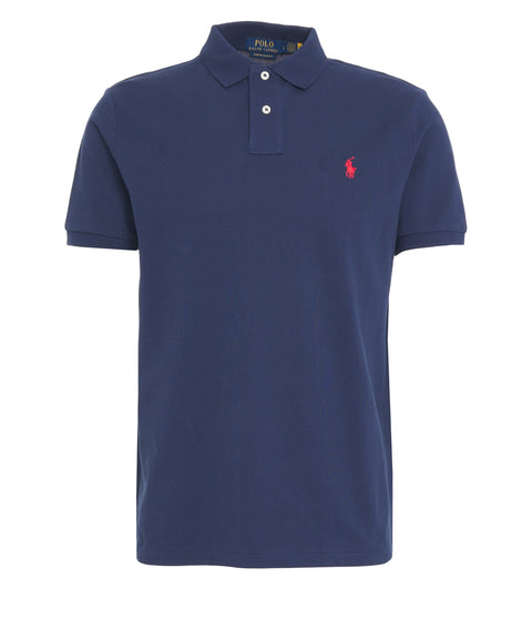 Polo mit Logostickerei