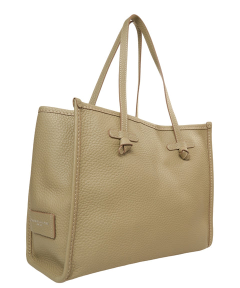 Shopper 'Marcella'