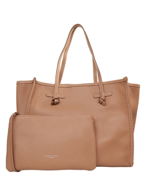 Shopper 'Marcella'