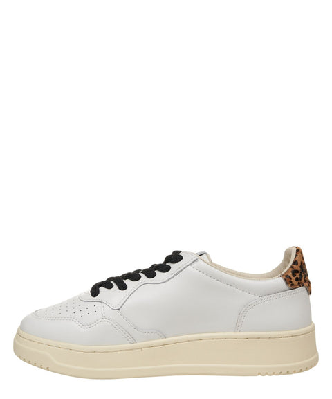 Sneakers 'Medalist Low'