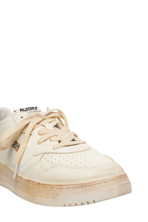 Sneakers 'Medalist Low'