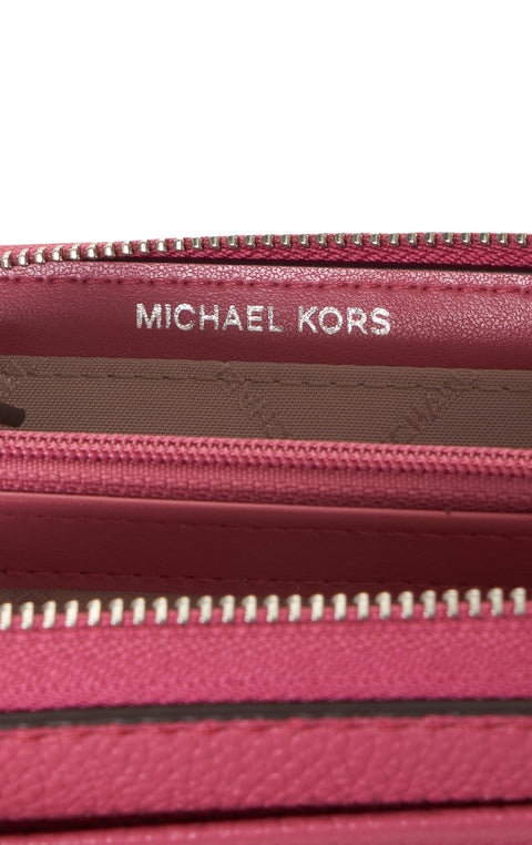 Portafoglio con scritta logo