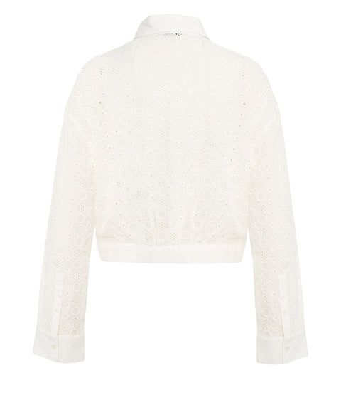 Blusa con ricamo sangallo