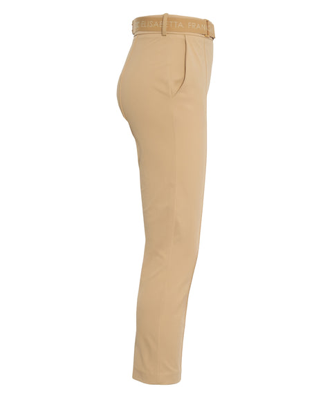 Pantaloni con cintura in vita