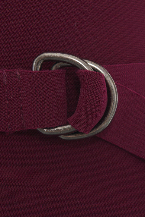 Abito midi con cintura in vita