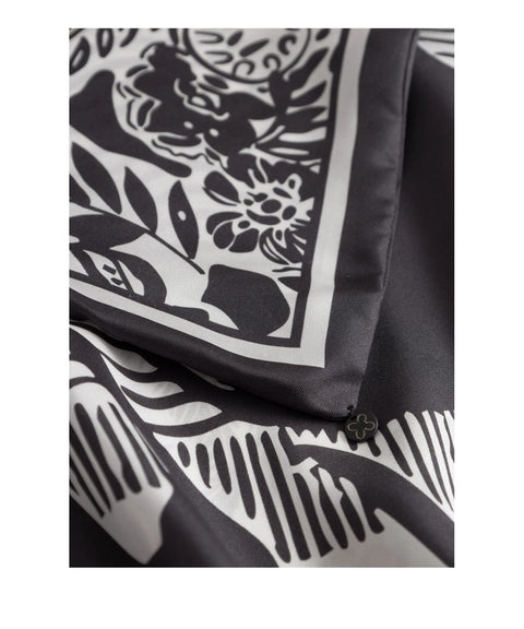 Foulards Codello en Soie pour Femme - Vestiaire Collective Foulards Codello en Soie pour Femme - Vestiaire Collective