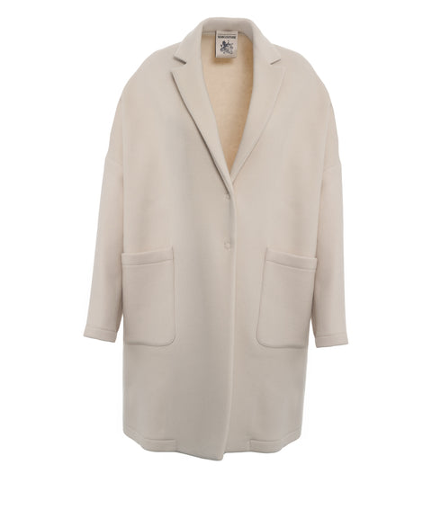 Coat in wool blend