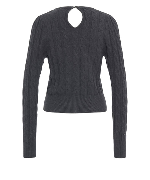 Pullover mit Zopfstrickmuster