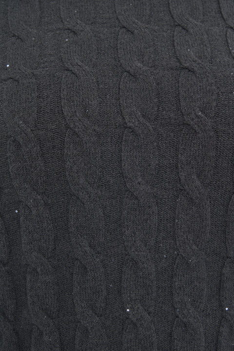 Pullover mit Zopfstrickmuster