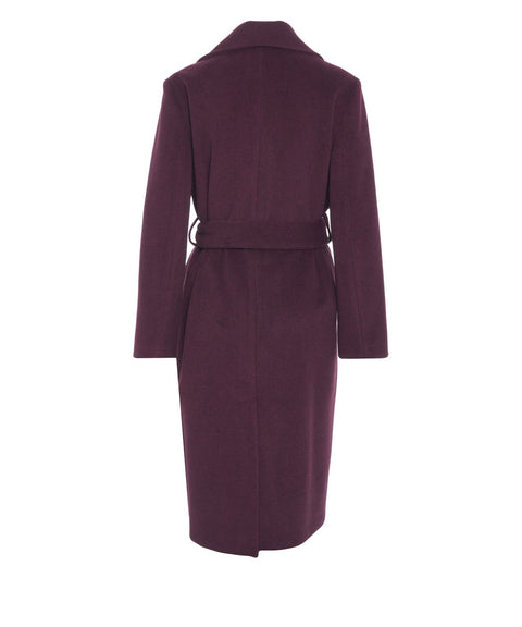 Coat with welt pockets