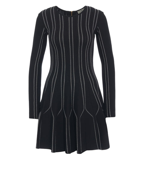 Minikleid mit Nahtdetails