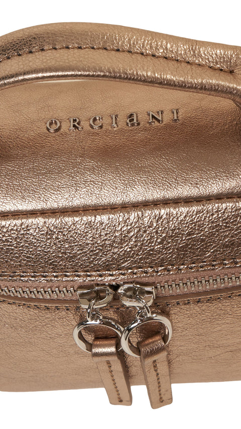 Handbag in leather