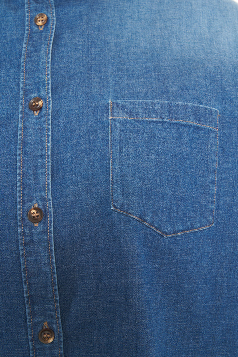 Camicia con taschino applicato sul petto