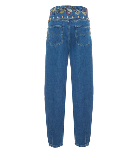 Jeans con ricami e dettagli borchie