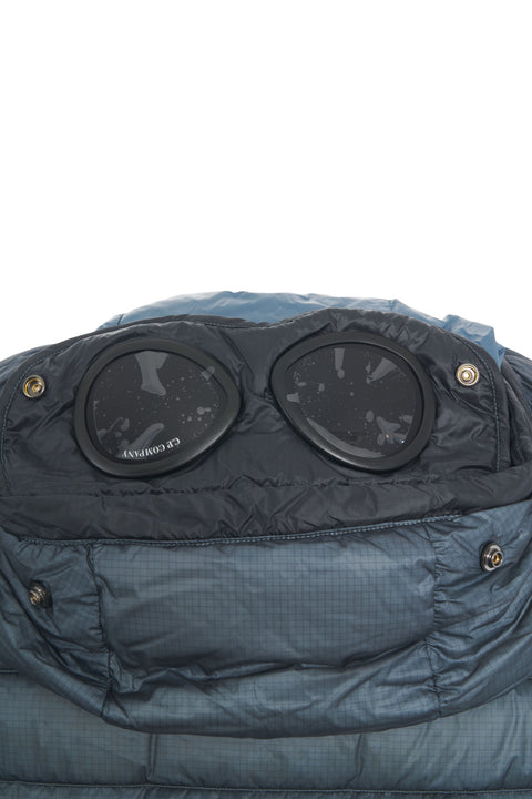 Puffer jacket with goggles