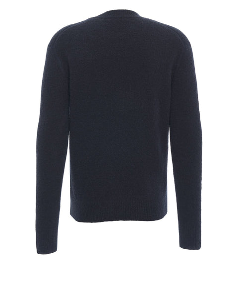 Pullover with raglan sleeves