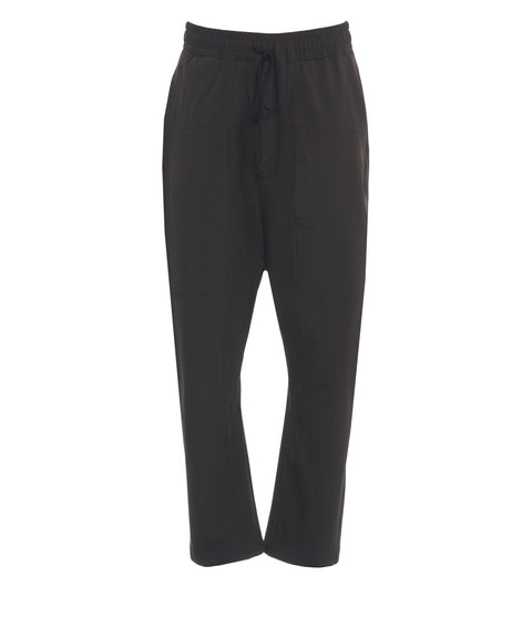 Pantaloni con tasche applicate