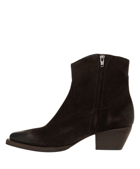 Suede boots