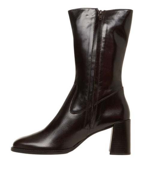 Leather boots