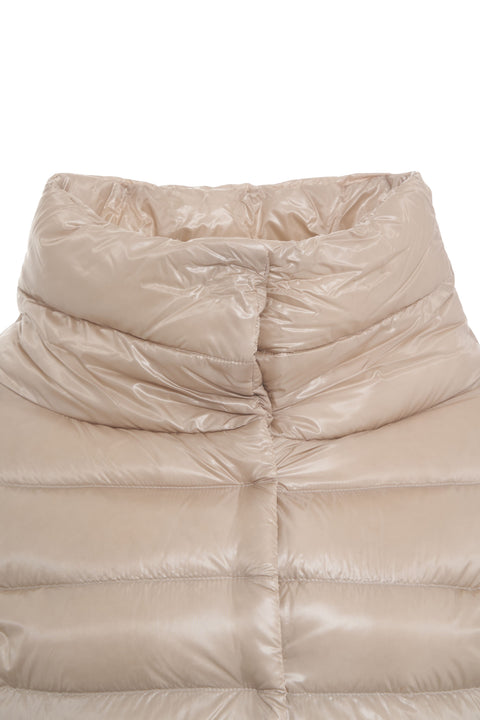Lightweight down jacket