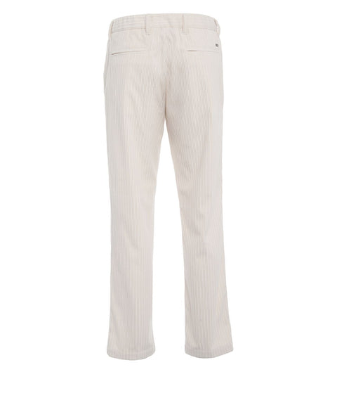 Bundfaltenhose aus Cord