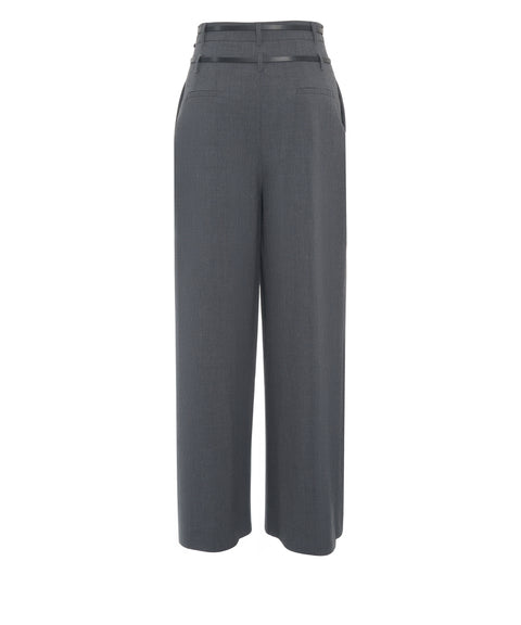 Hose mit Bundfalten