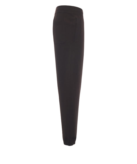 Jogging pants with logo patch