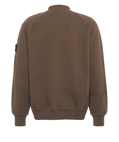 Sweatshirt with logo patch