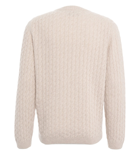 Pullover mit Zopfstrickmuster